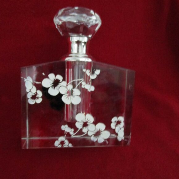 Beautiful Crystal Perfume Bottle Glass Dauber Embossed Floral Pattern. Approx. - Picture 2 of 8